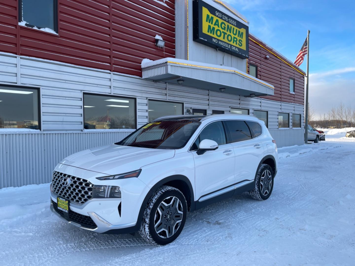 2022 White /black leather Hyundai Santa Fe Limited AWD (5NMS4DAL9NH) with an 2.5L L4 DOHC 16V engine, 6A transmission, located at 1960 Industrial Drive, Wasilla, 99654, (907) 274-2277, 61.573475, -149.400146 - Photo#0